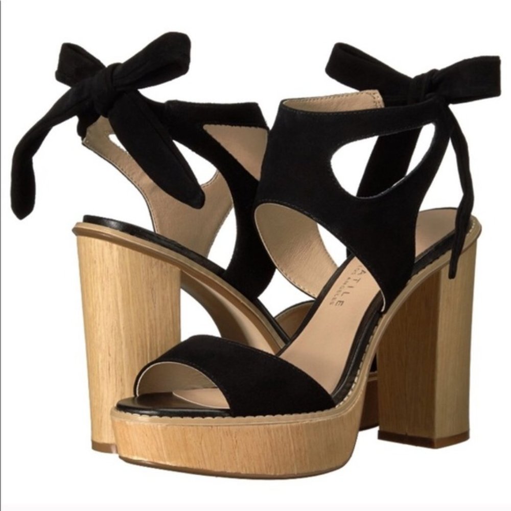 Very Volatile Rissa Cut Out Ankle Tie Sandals